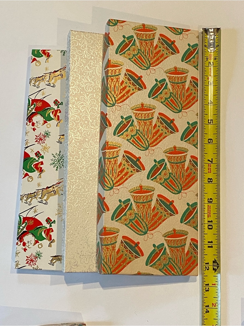 57 vintage 1960s Christmas boxes. - Picture 16 of 16